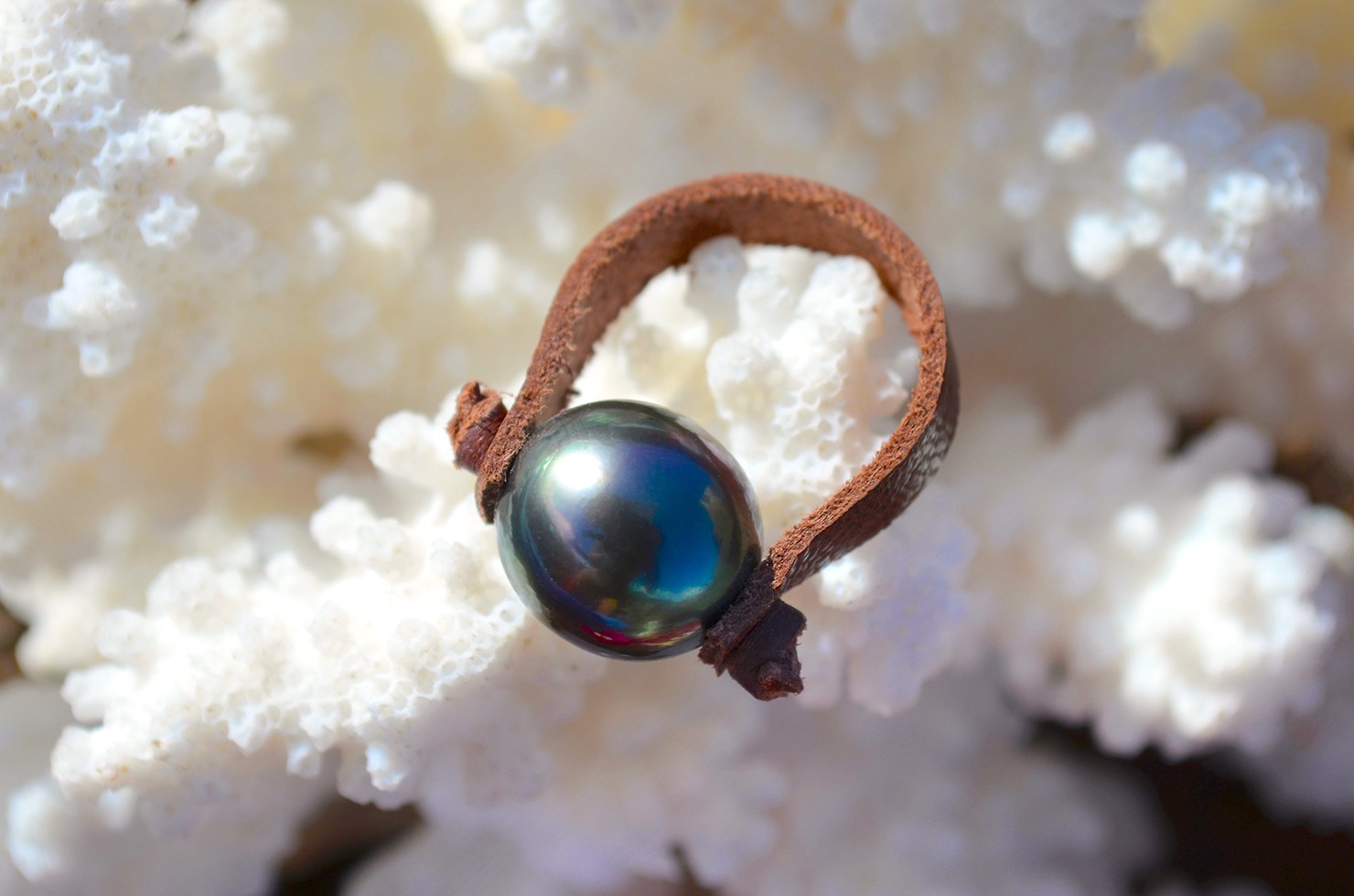 Bague avec une perle de Tahiti - 9.5mm