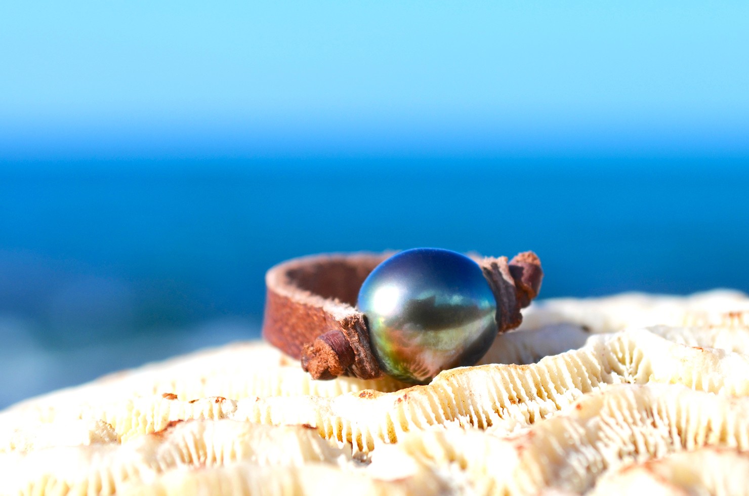 Bague avec une perle de Tahiti - 9.5mm