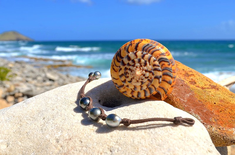 Bracelet 3 perles de Tahiti nœuds - 11.5mm