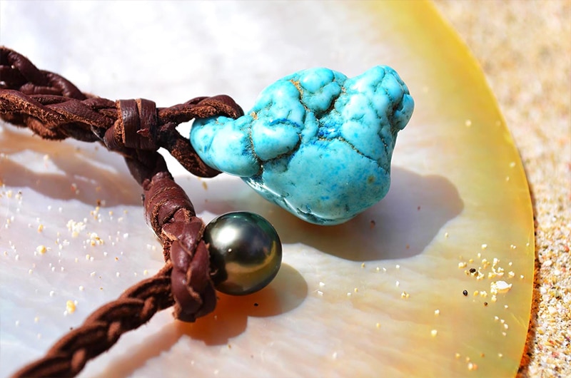 Collier tressé turquoise et perles de Tahiti