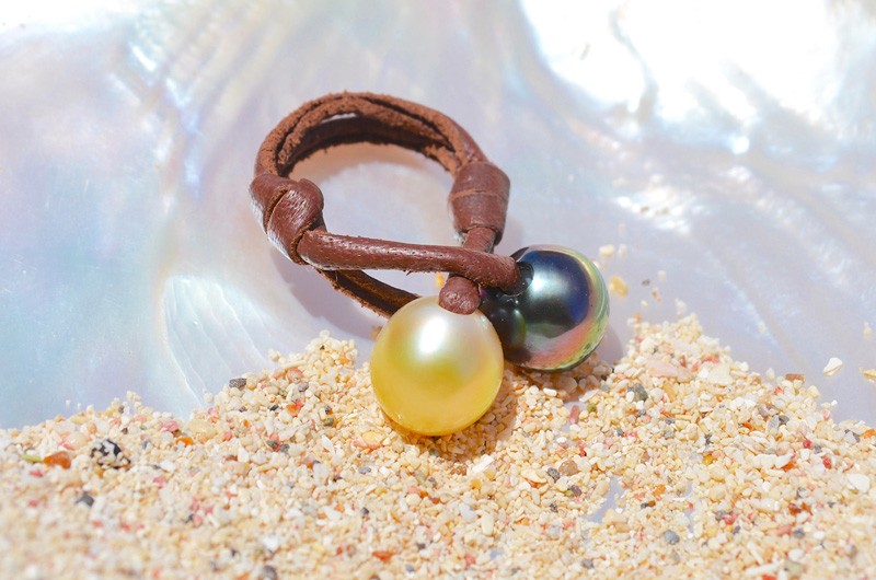 You & me ring Tahitian and Australian golden pearls