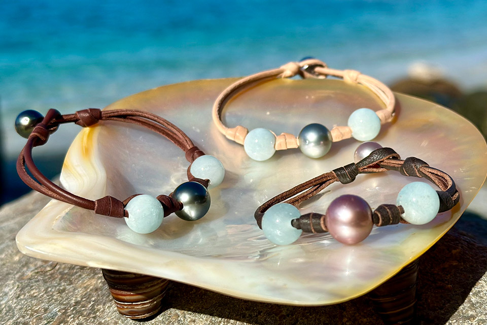 Bracelet en cuir et perle de Tahiti et Aigue-marine