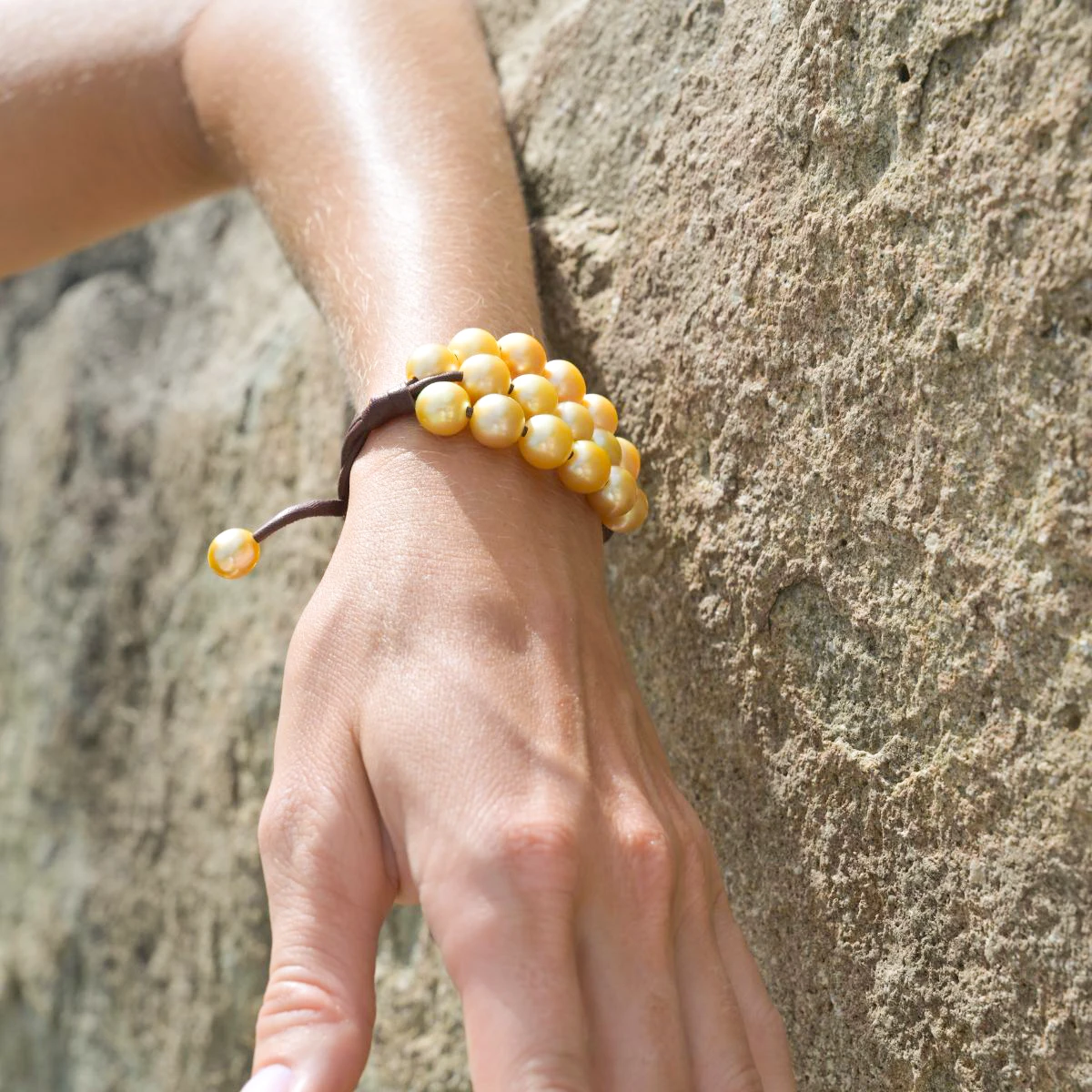 Product image Bracelet 3 Rows 20 Gold Australian Pearls