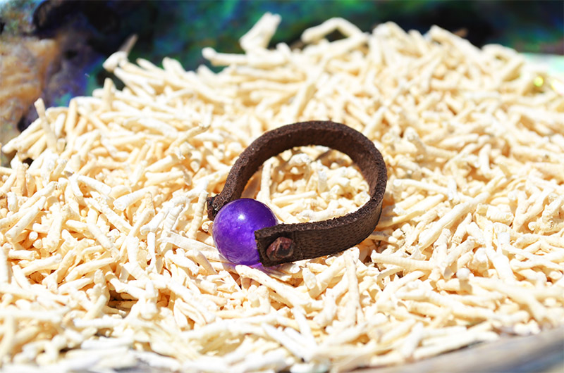 produit: 8mm Amethyst Leather Ring