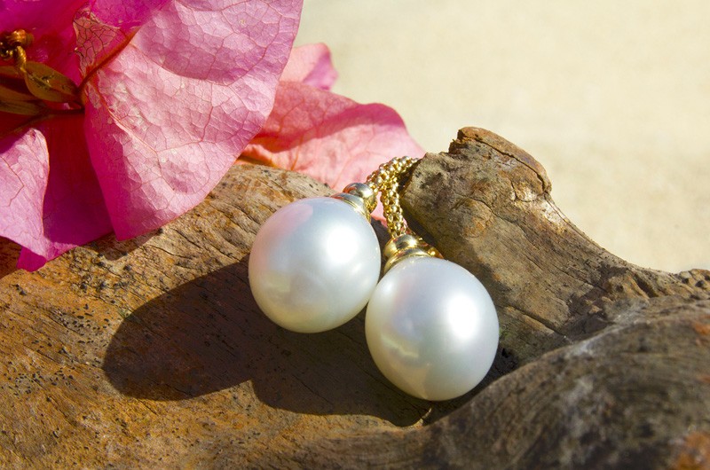 produit: Boucles d'oreilles perles blanches d'Australie