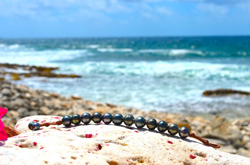 produit: Bracelet 1 row of 12 Tahitian pearls (11mm)