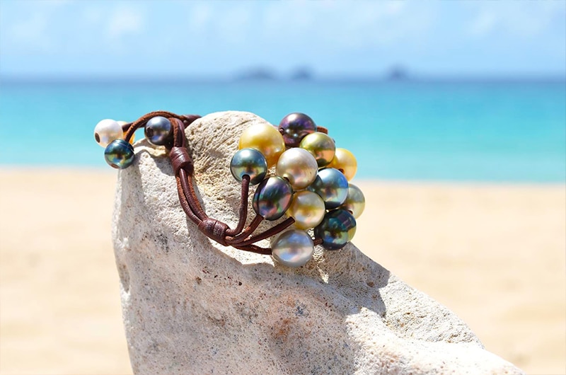 produit: Bracelet 16 perles multicolores