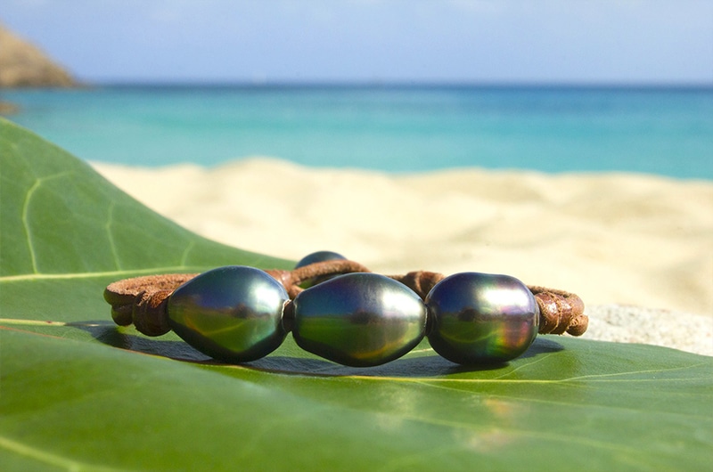 produit: Bracelet 3 semi-baroque Tahitian Pearls