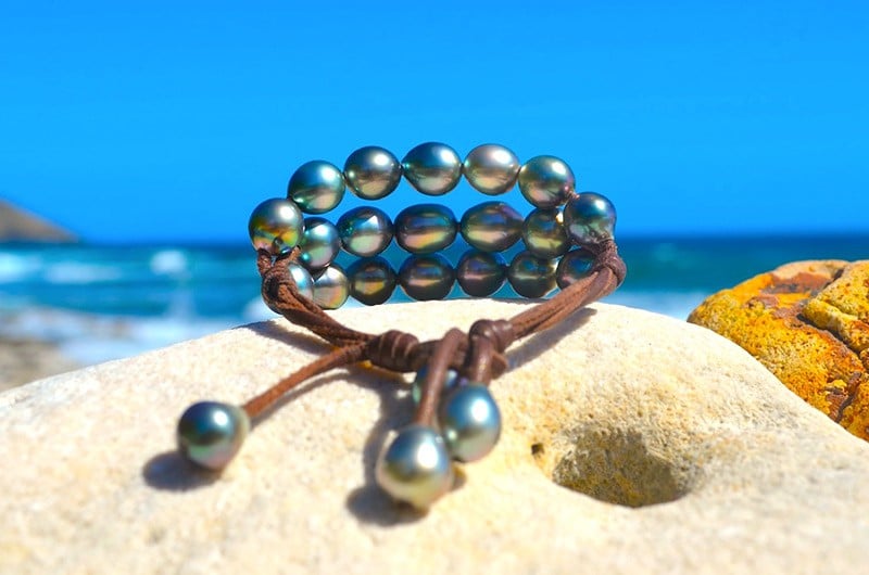 produit: Bracelet 3 rows 20 semi-baroque Tahitian Pearls