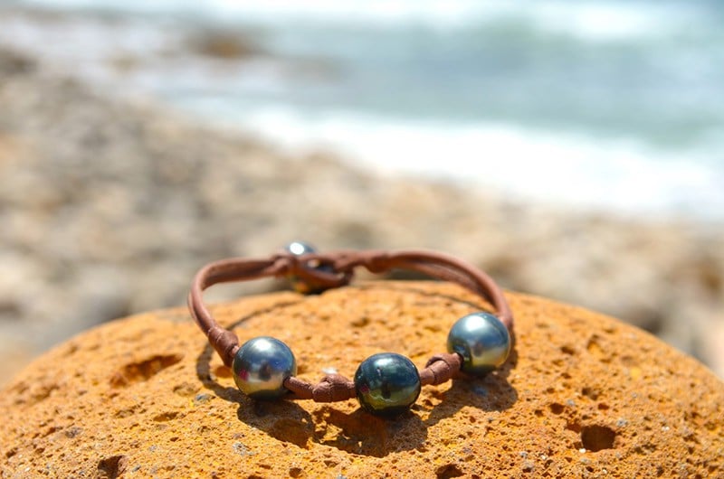 produit: Bracelet 3 Tahitian Pearls and Bows (9,5mm)