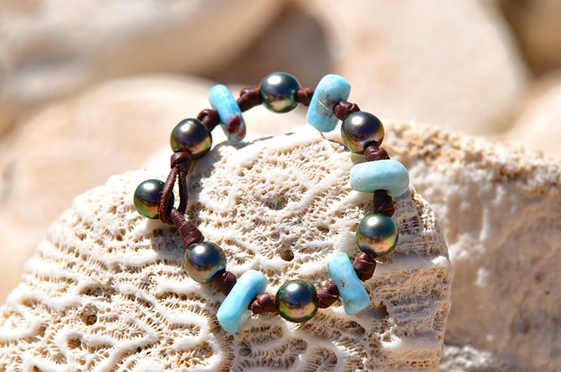 produit: Bracelet 7 perles de Tahiti et Larimar