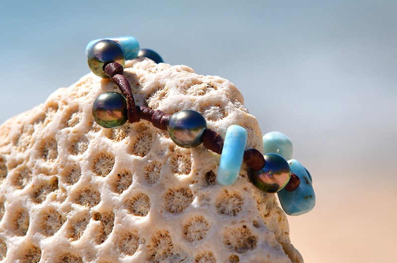 produit: Bracelet 7 perles de Tahiti et Larimar