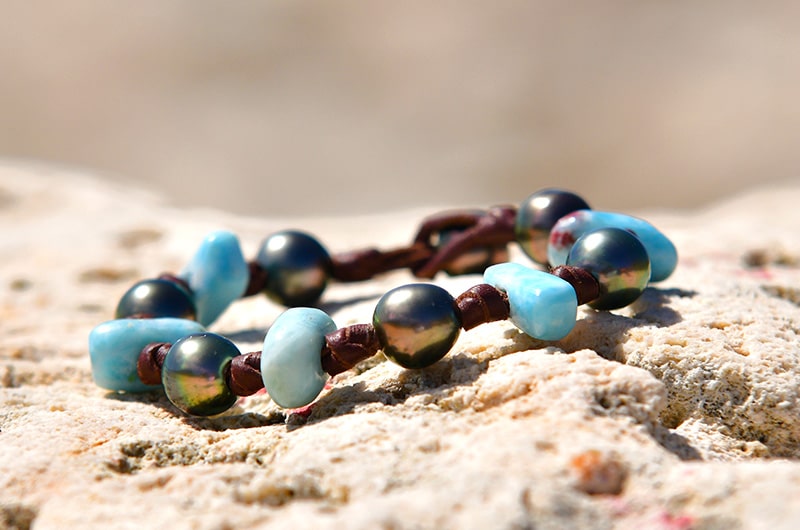 produit: Bracelet 7 perles de Tahiti et Larimar