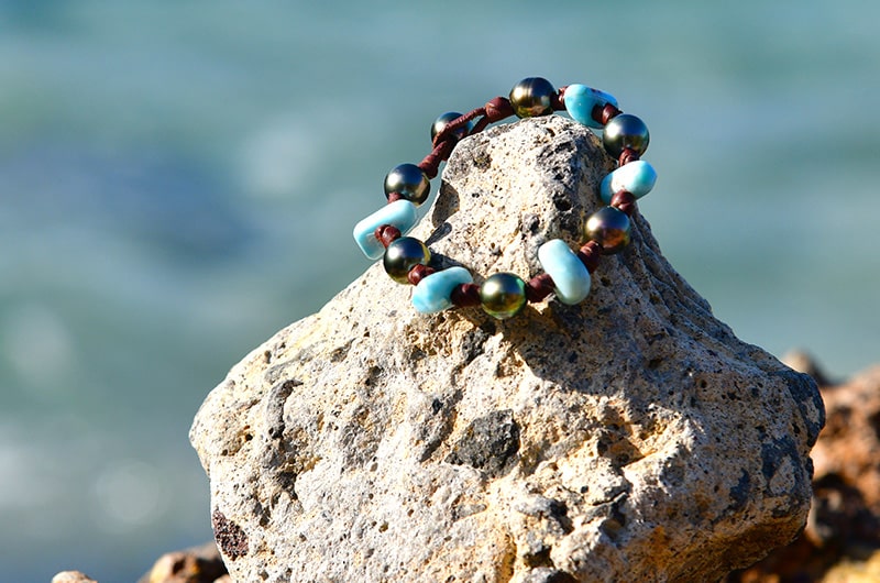 produit: Bracelet 7 perles de Tahiti et Larimar