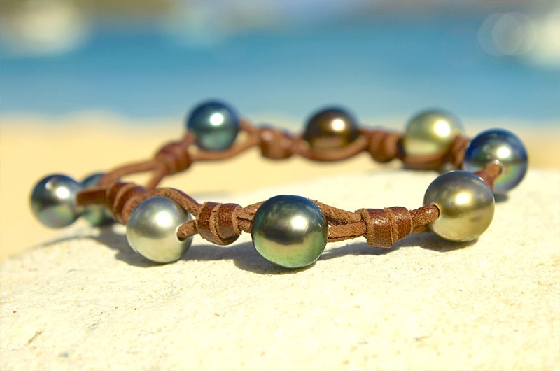 produit: Bracelet 9 Tahitian pearls and bows