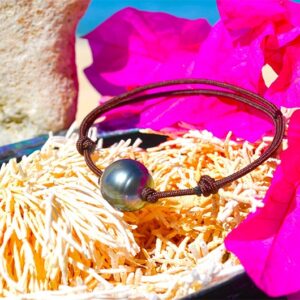 Adjustable 12 mm Circled Tahitian Pearl Bracelet, second view