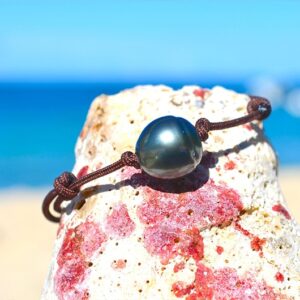 Adjustable 11.5 mm Semi-Baroque Tahitian Pearl Bracelet, second view