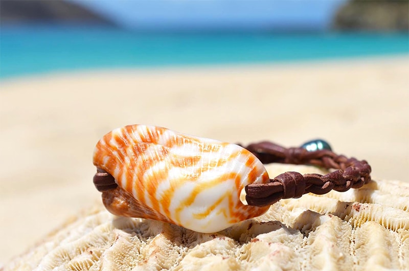 produit: Bracelet coquillage orange et perle de Tahiti