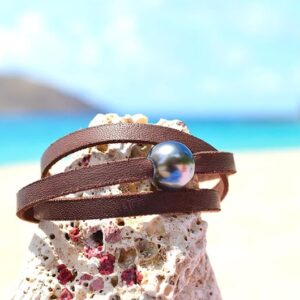 Flat Leather Bracelet with 2 Tahitian Pearls, second view