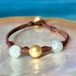 Bracelet en perles avec noeuds et aigue marine personnalisable, seconde vue