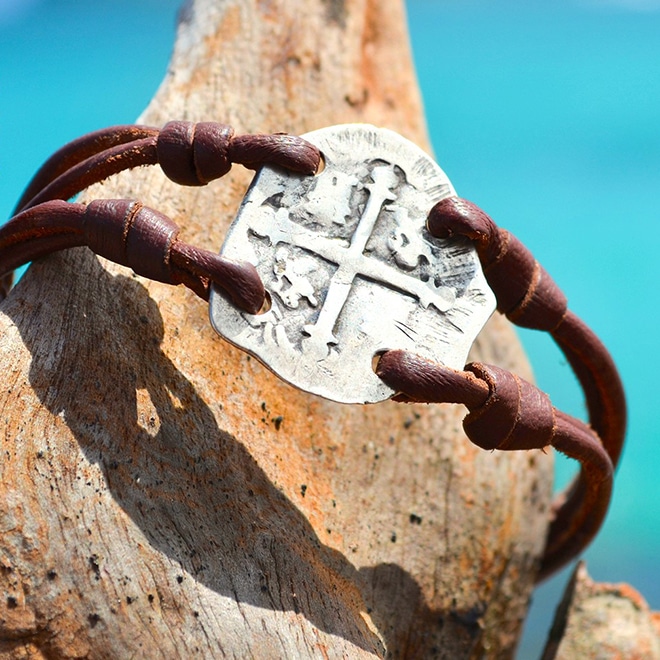 produit: Bracelet pièce de pirate 2 réaux