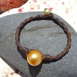 Braided Bracelet 1 Gold Australian Pearl, second view
