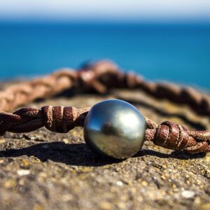 Braided Bracelet with 2 Tahitian Pearls, second view