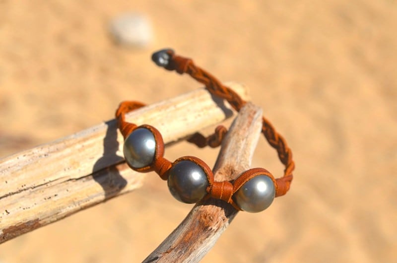 produit: Braided bracelet 3 Tahitian pearls