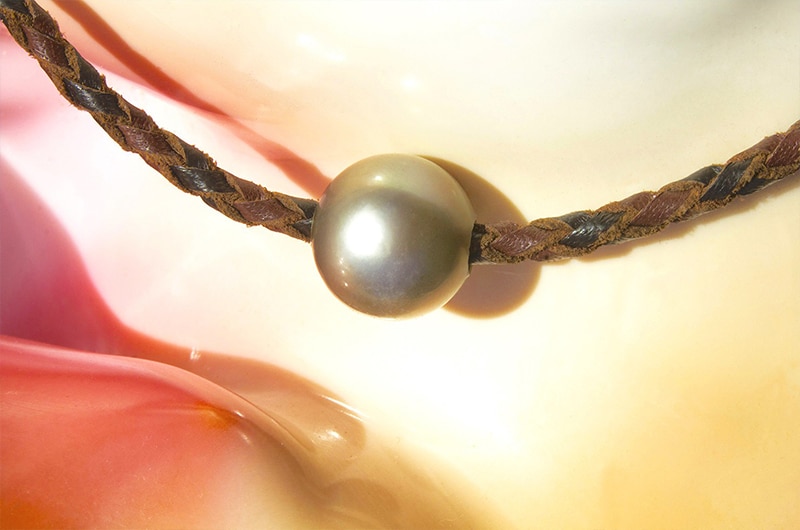 produit: Choker necklace braided Tahitian pearls