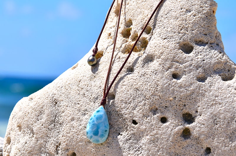 produit: Collier pendentif ajustable Larimar et Perle de Tahiti