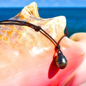 Pendant Necklace with One Tahitian Pearl 12,5mm, second view