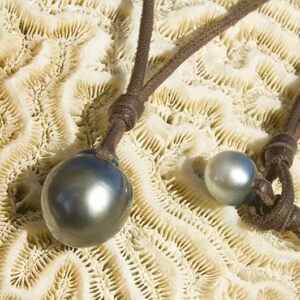 Pendant Necklace With Two Tahitian Pearls, second view