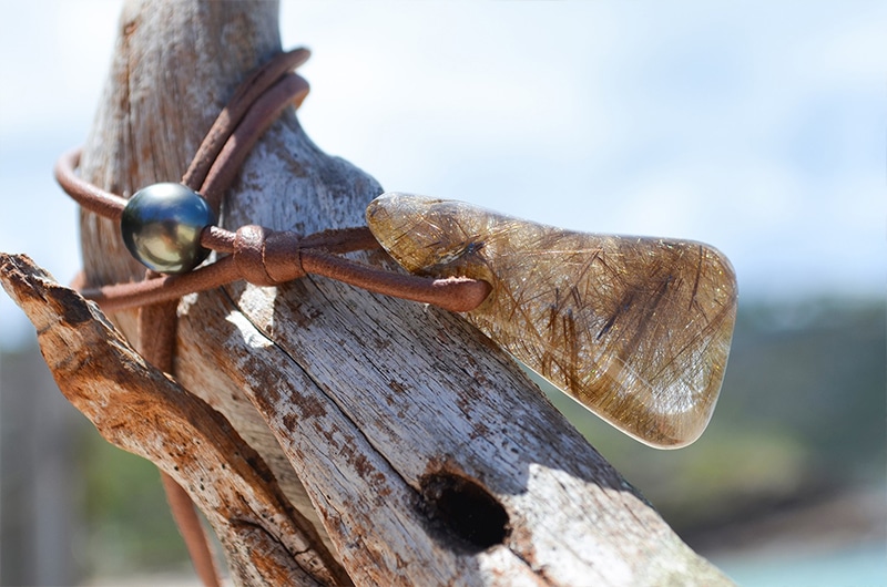 produit: Collier pendentif quartz rutile et perles de Tahiti