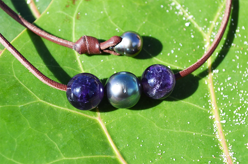 produit: Collier Ras du cou ajustable avec perle Tahiti et Amethyste