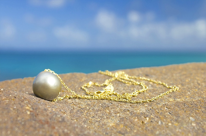 produit: Gold Necklace and Tahitian Pearl