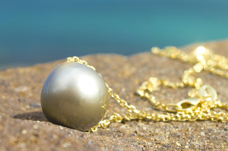 produit: Gold Necklace and Tahitian Pearl