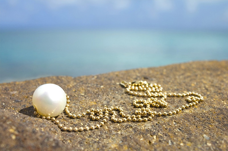 produit: Gold Necklace and White Australian Pearl