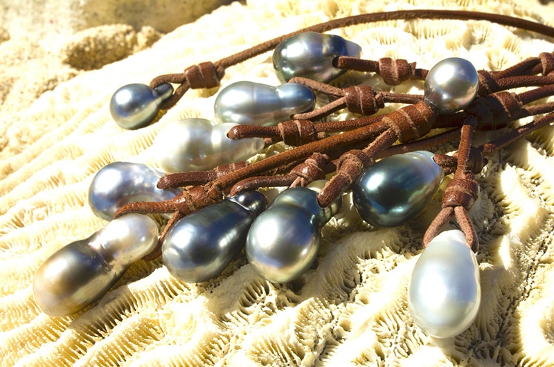 produit: Grape Necklace 11 baroque Tahitian Pearls