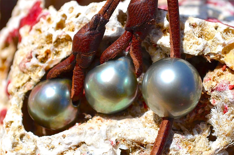 produit: Long and Chocker Necklace 3 Tahitian Pearls