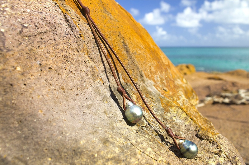 produit: Long and Chocker Necklace 5 Tahitian Pearls