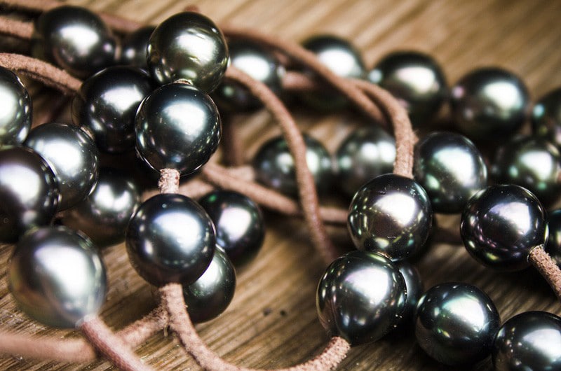 produit: Long Necklace 50 semi baroque Tahitian Pearls