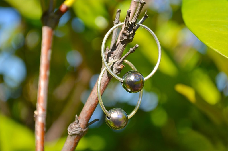 produit: Round Tahitian pearl Creoles