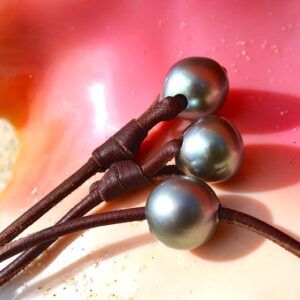 Long and Choker Necklace with 3 Tahitian Pearls, second view