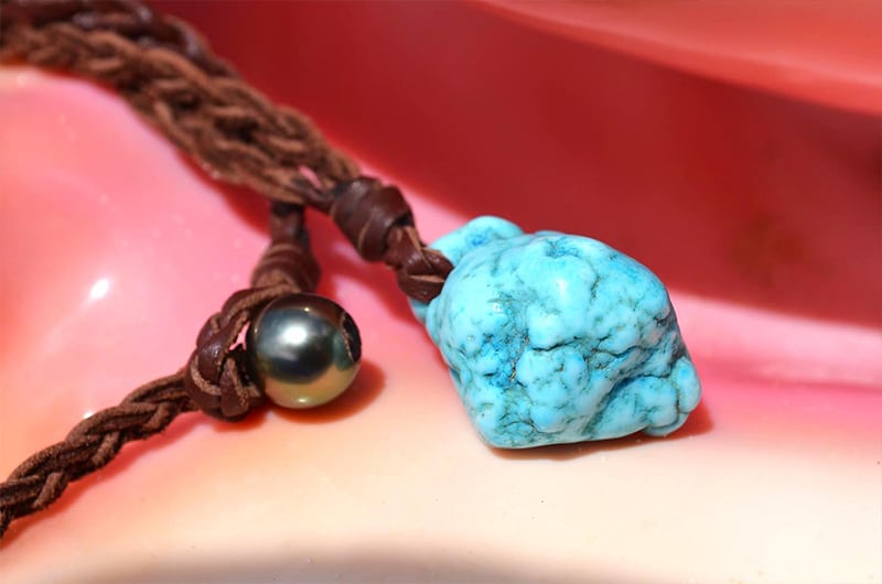 produit: Turquoise braided necklace and Tahitian pearl