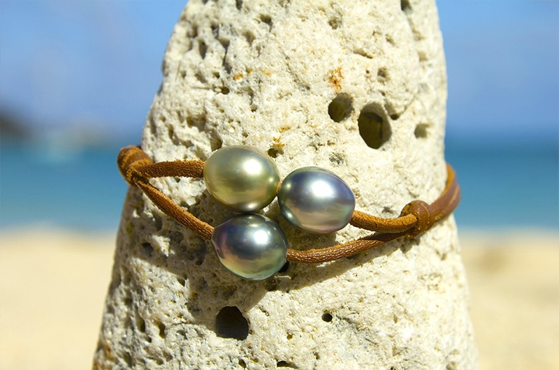 produit: Bracelet 3 Tahitian pearls