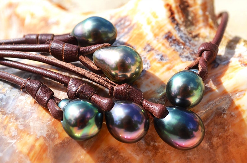 produit: Grape Necklace 7 Tahitian Pearls