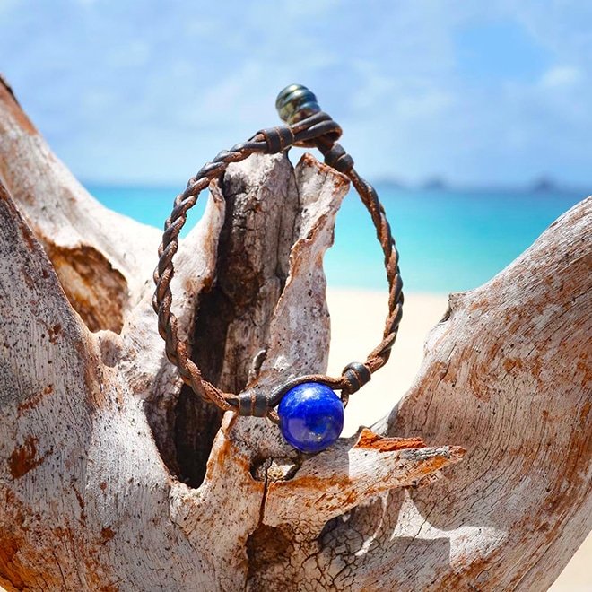 produit: Bracelet tressé Lapis Lazuli et perle de Tahiti