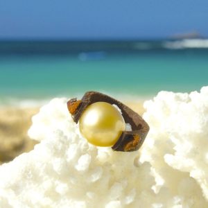 9 mm Australian Pearl Leather Ring, main view